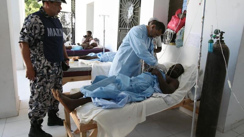 Tratamiento médico a enfermos en México