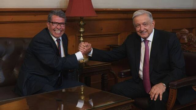 Ricardo Monreal junto a AMLO