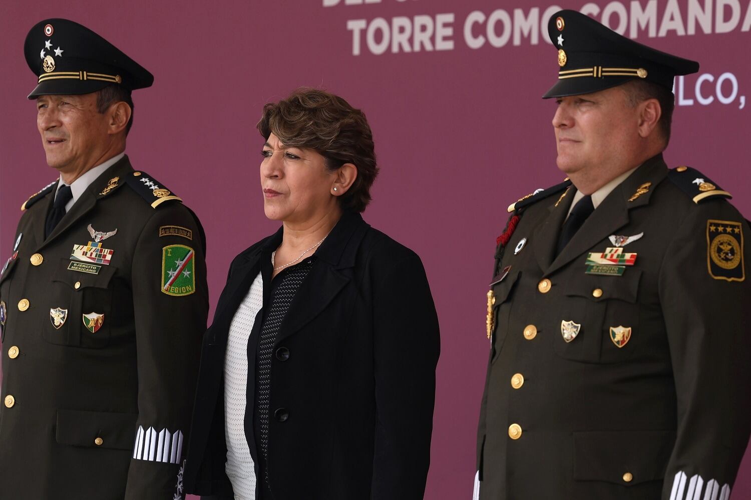 Delfina Gómez toma protesta a Claudio Edmundo Huizar