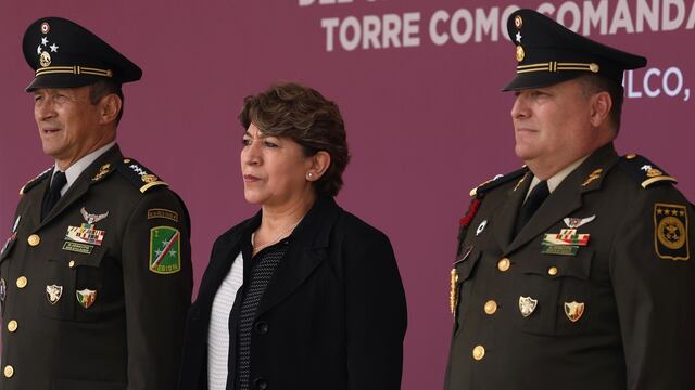 Delfina Gómez toma protesta a Claudio Edmundo Huizar