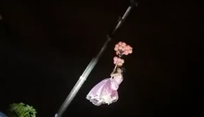 Quinceañera entra volada a su fiesta