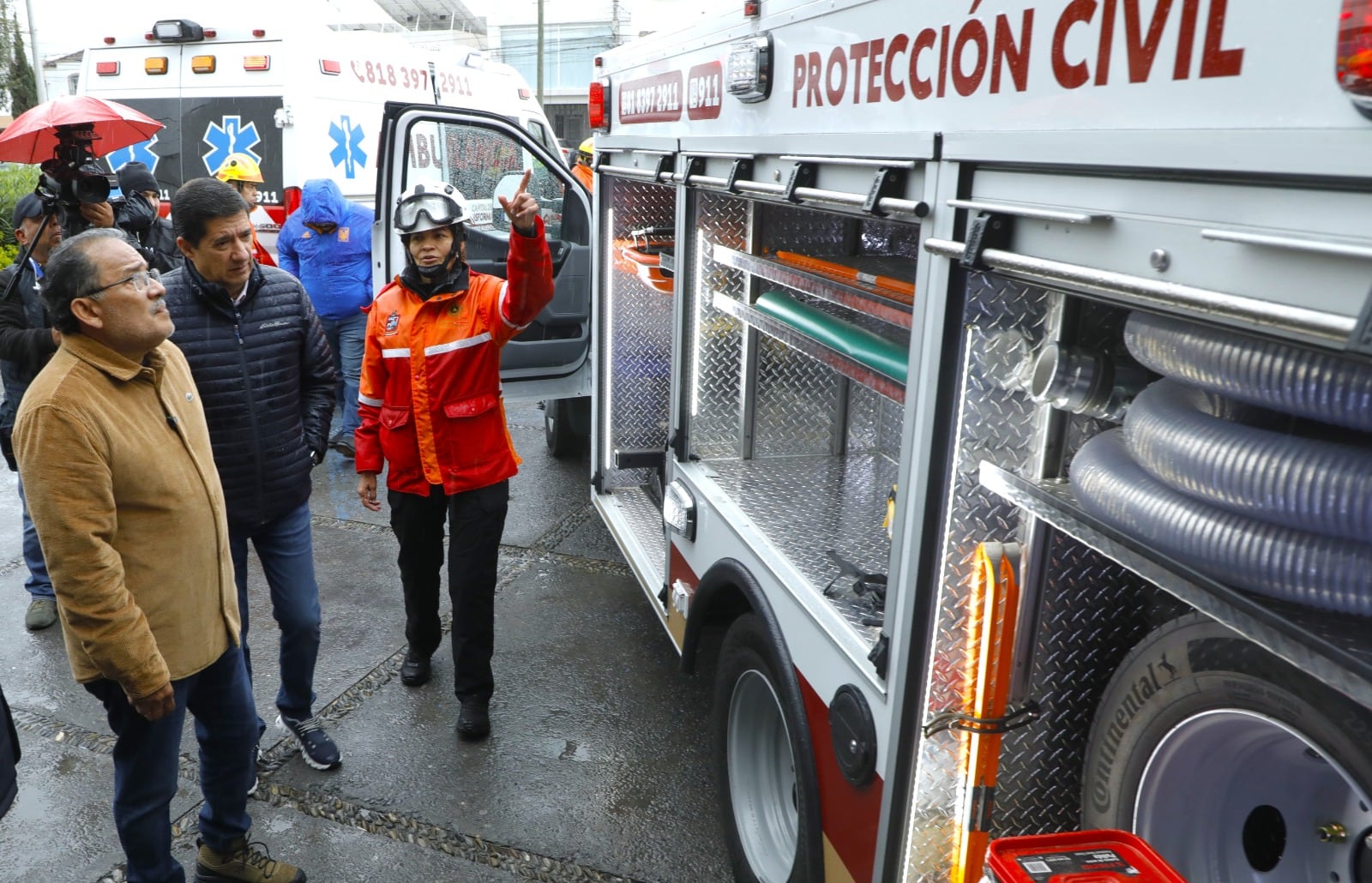 Andrés Mijes fortalece Protección Civil con nuevas unidades de rescate.