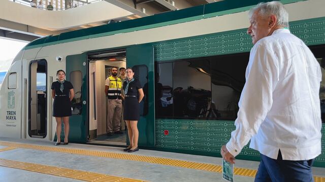 Andrés Manuel López Obrador, presidente de México, previo a su viaje en el Tren Maya en su inicio de operaciones