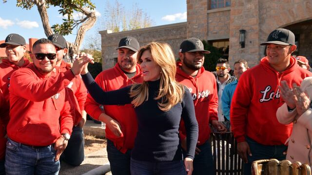 Claudia Pavlovich Arellano. Reconoce labor de las mujeres.