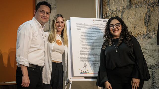 Mariana Rodríguez pacta trabajo por la Primera Infancia