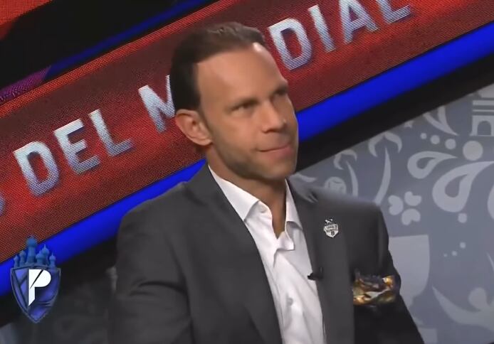 Zague enojado con Capi Pérez por su broma del impresionanti en 2018.