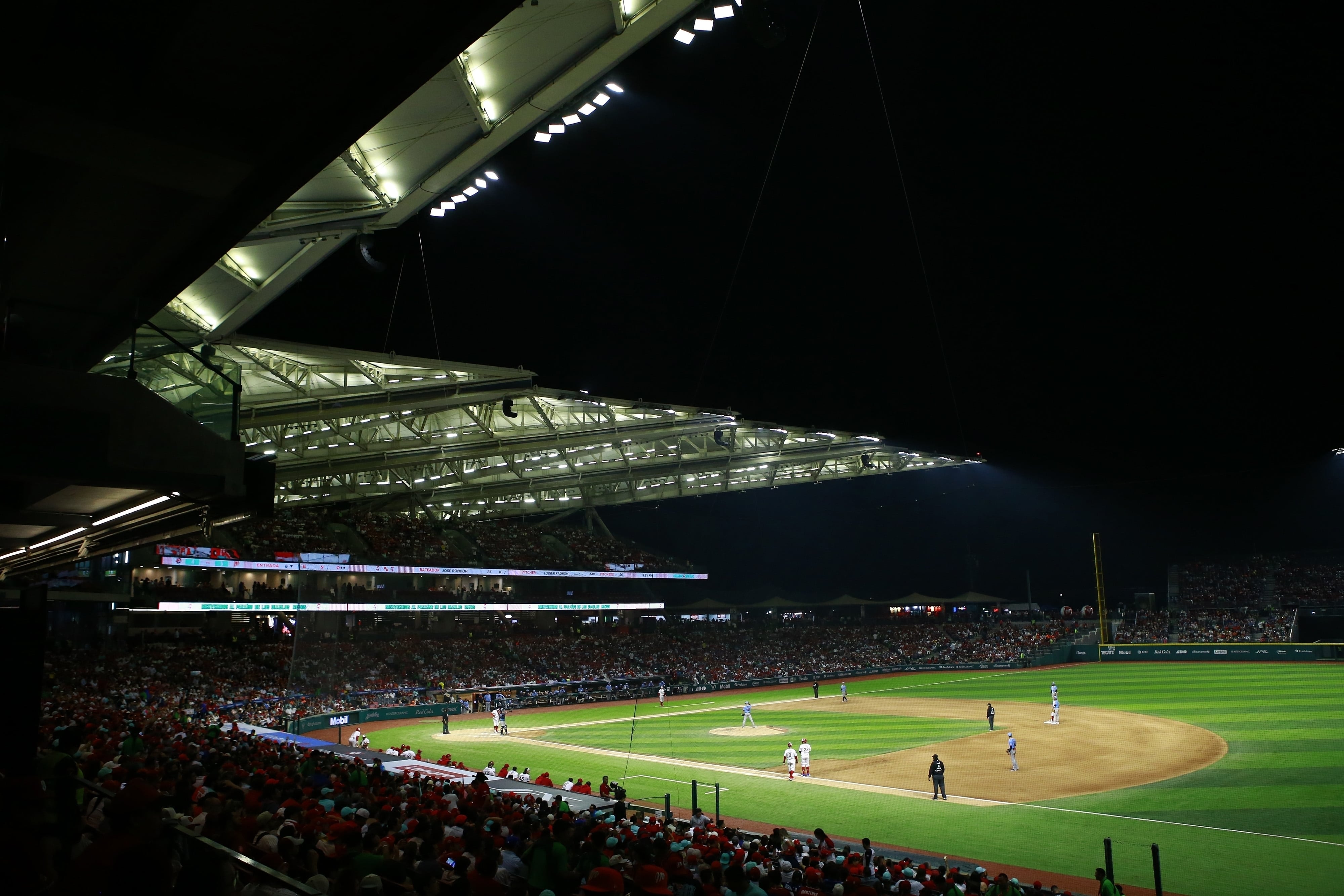 Estadio Alfredo Harp Helú