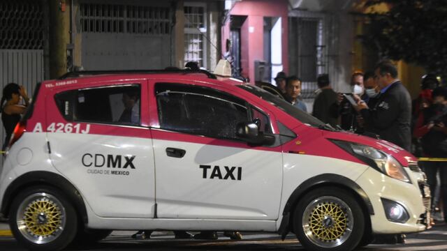 Accidente de taxi en Periférico, a la altura de Iztapalapa
