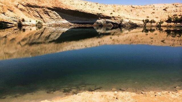 Lago de Gafsa, atrae a pobladores, pero hace sospechar a los geólogos, quienes temen que el agua pueda estar contaminada