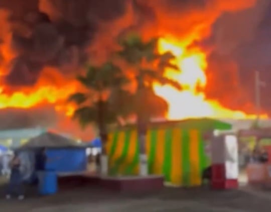 Incendio en la Nave 1 de la Feria de Tabasco.