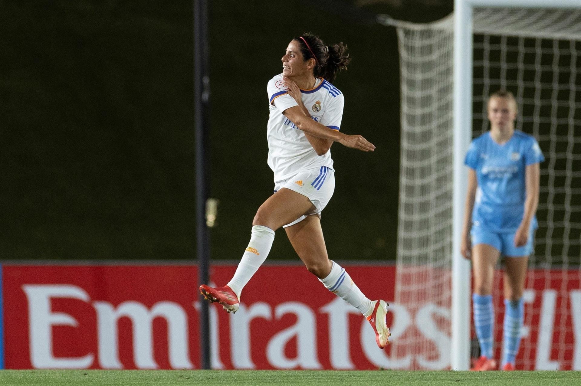 Kenti Robles marcó un gol histórico para el Real Madrid.