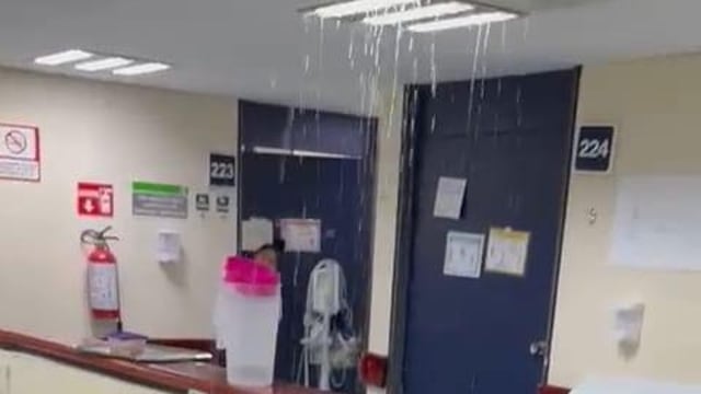 Fuga de aguas negras en hospital 71 del IMSS en Veracruz