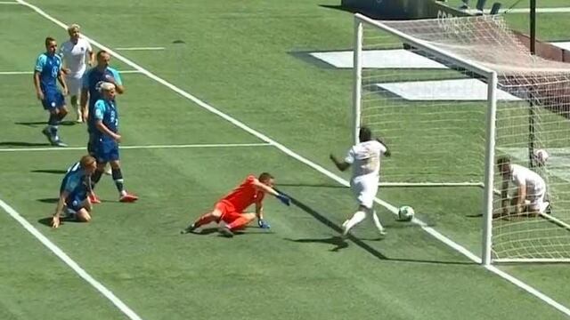 Insólito gol en Canadá