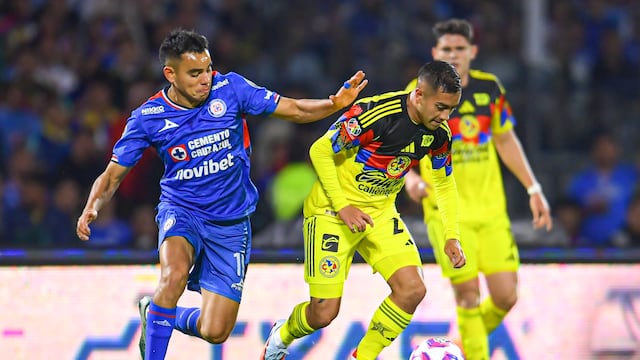 Charly Rodríguez y Erick Sánchez en el Cruz Azul vs América.