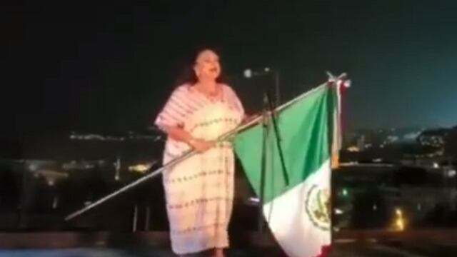 Isabel Arvide da el Grito de Independencia en Estambul y mete la pata