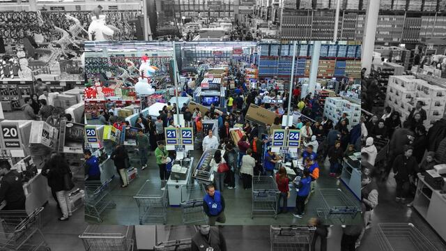 Se dijo que algunas empresas habían aumentado sus precios, previo a dicho programa de ofertas. 