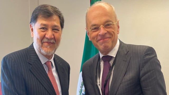 Gerardo Fernández Noroña ignora las críticas y toma muchas fotos con líderes de Europa en su gira