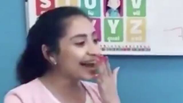 La maestra fue despedida por el Santa Fe Instituto de Monterrey.