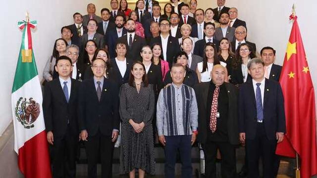 ISSSTE firma convenio con Hospital de Medicina Tradicional de China