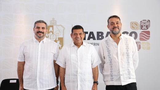 Javier May inicia campaña invernal de vacunación con más de 915 mil dosis