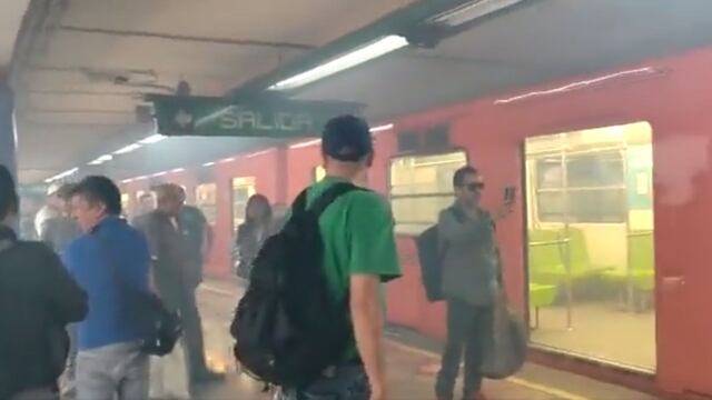 Humo en la estación Doctores