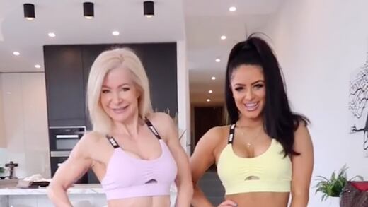 Abuelita sexy y su nieta impactan en Instagram con rutina de ejercicio