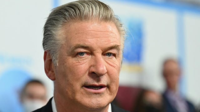 Alec Baldwin enfrentará cargos por tiroteo de película Rust donde murió Halyna Hutchins