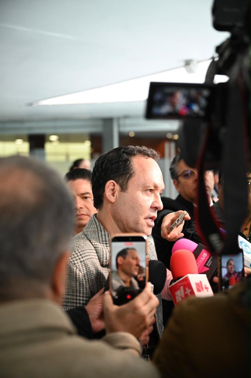 Clemente Castañeda llama a mantener diálogo abierto entre naciones