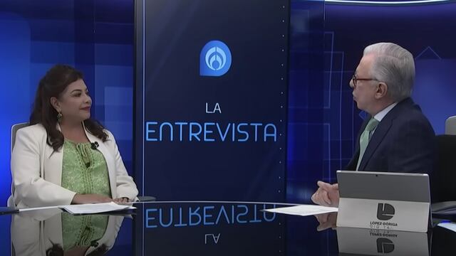 Clara Brugada y Joaquín López-Dóriga (Imagen tomada de video)