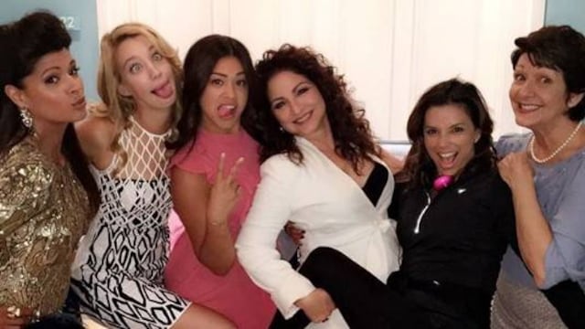 Eva Longoria y Gloria Estefan en Jane the Virgin