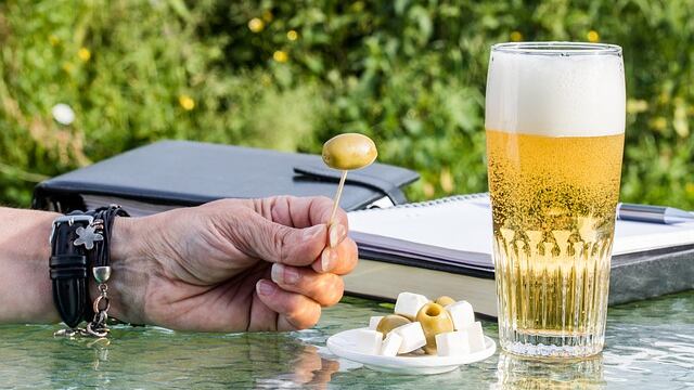 El ISSSTE detalló algunos alimentos que se deben evitar si se padece migraña.