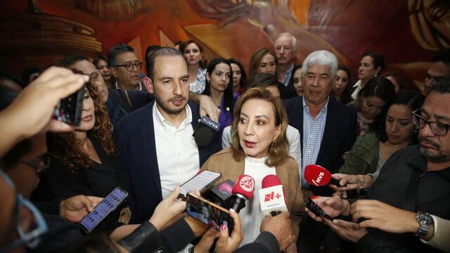 La senadora Guadalupe Murguía acompañada de Marko Cortés y otros compañeros de bancada ofrecieron una conferencia de prensa en al cual reiteraron su negativa del dictamen de la reforma al poder judicial