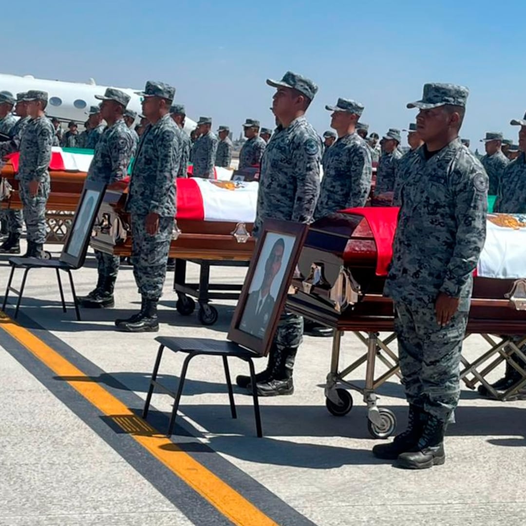 Avanza entrega de cuerpos de la Guardia Nacional caídos en operativo contra El Mencho