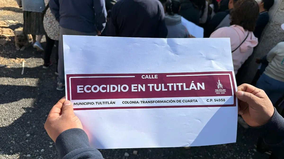 Vecinos de colonia “Cuarta Transformación” renombran calles como protesta
