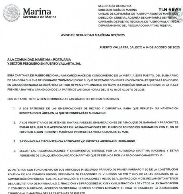 Submarino chileno en Puerto Vallarta