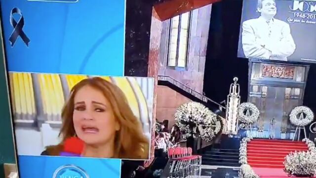 Flor Rubio en homenaje a José José