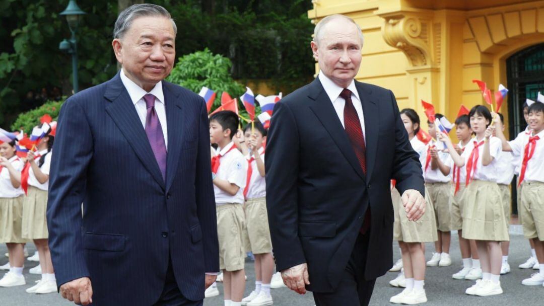 Vladimir Putin visita Vietnam