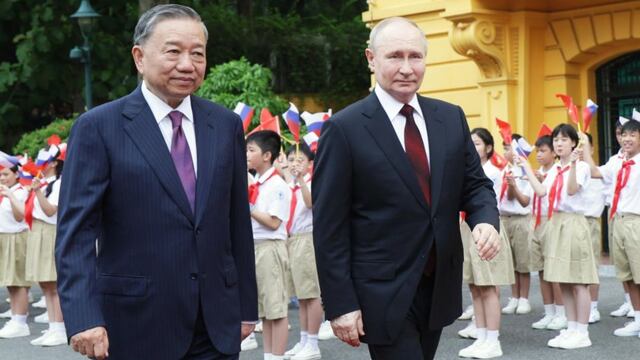 Vladimir Putin visita Vietnam