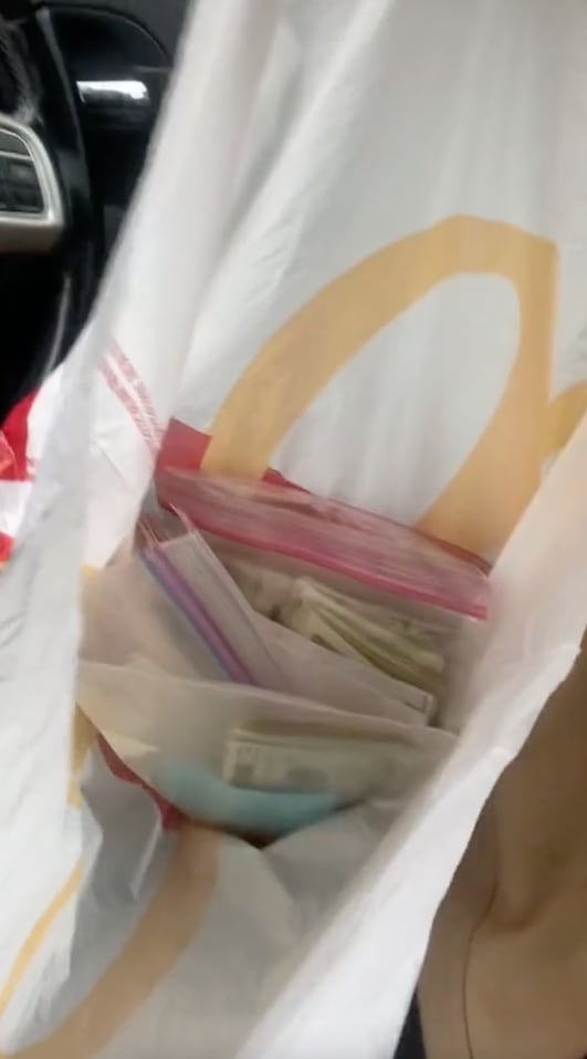 Usuario recibe por error una bolsa con dinero en Mc Donald's