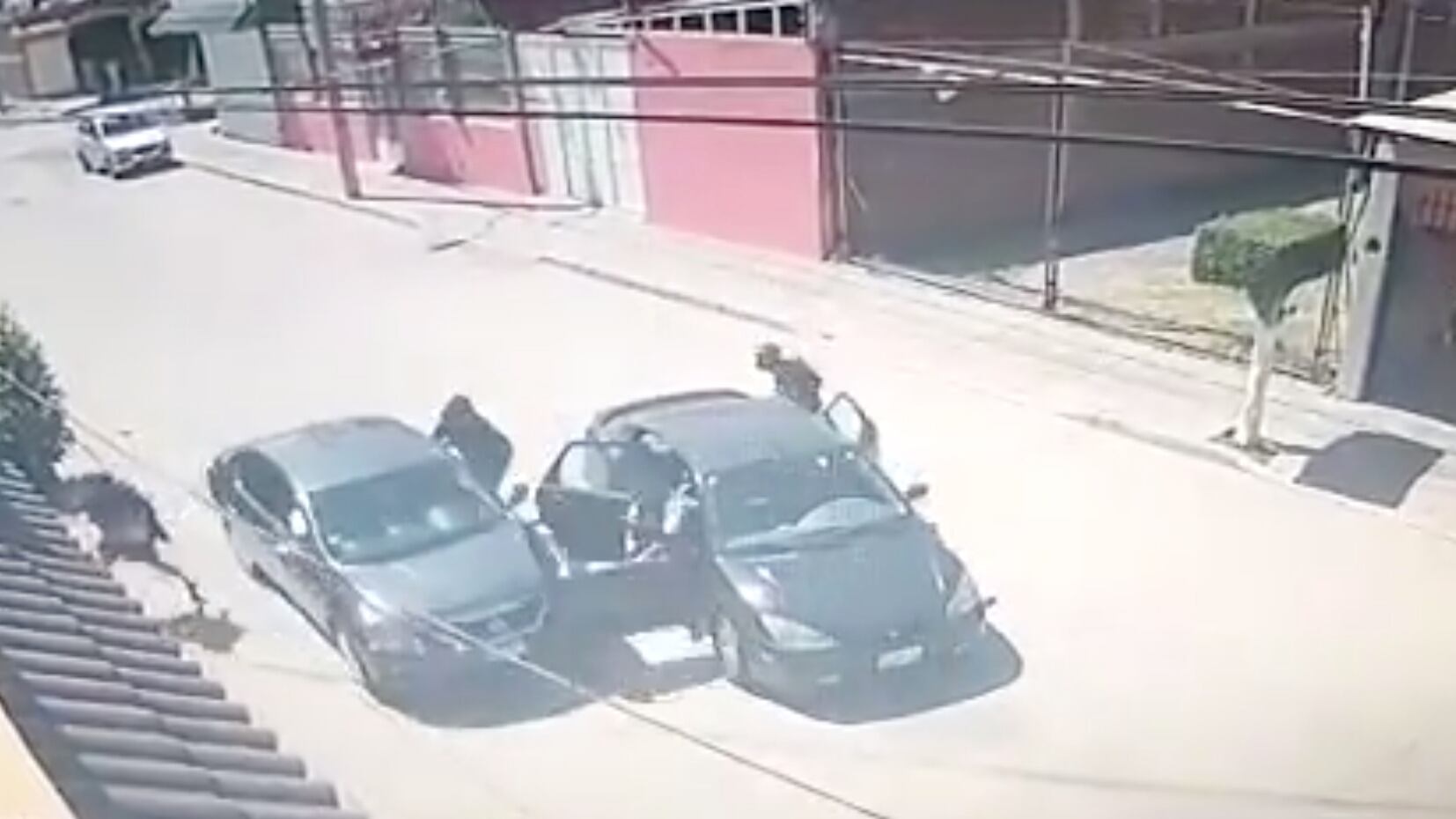 Conductor de Uber se salva de asalto en Guanajuato (VIDEO)