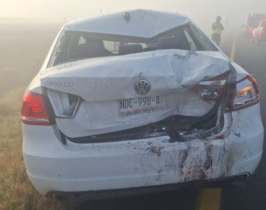 Auto implicado en el choque del Libramiento Bicentenario en el Estado de México.