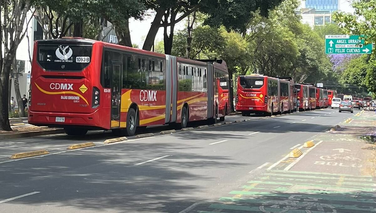 Metrobús horarios de Semana Santa