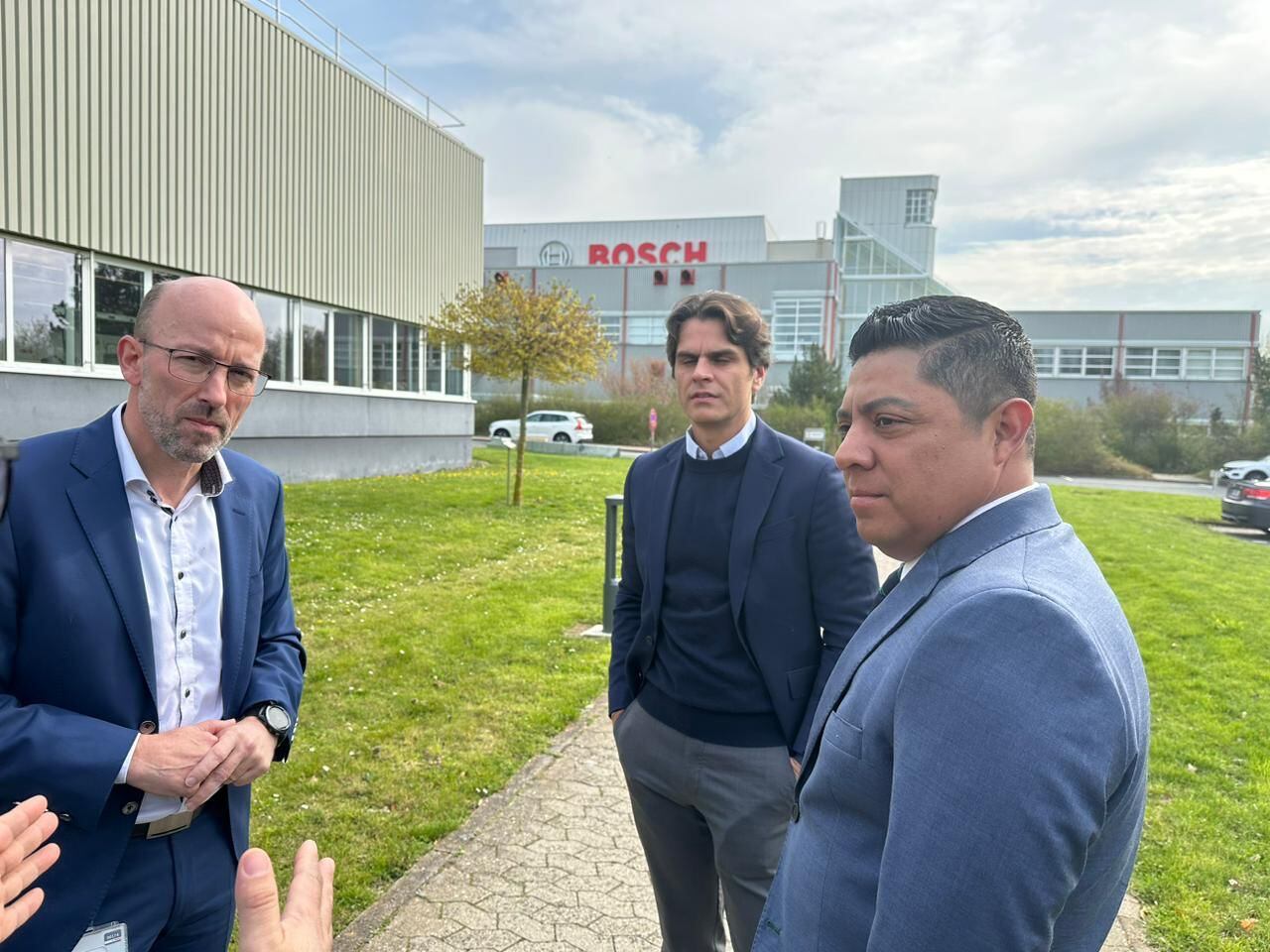 Ricardo Gallardo Cardona asiste a Bosch en Alemania