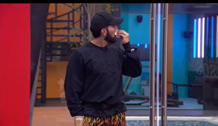 Poncho de Nigris llora al escuchar a su hijo
