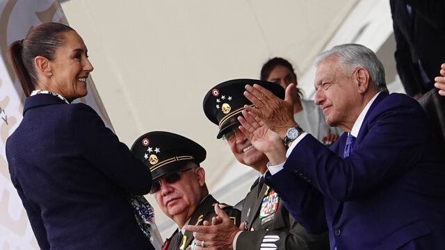 Andrés Manuel López Obrador, presidente de México, Claudia Sheinbaum Pardo, presidenta electa de México, dirigieron un mensaje a los integrantes del Ejército, Fuerza Aérea, Armada y Guardia Nacional, en el Heroico Colegio Militar