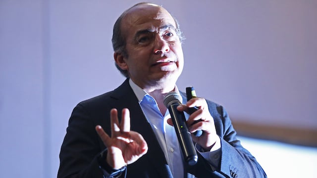 Felipe Calderón visita Suiza para participar en actividades de protección al medio ambiente