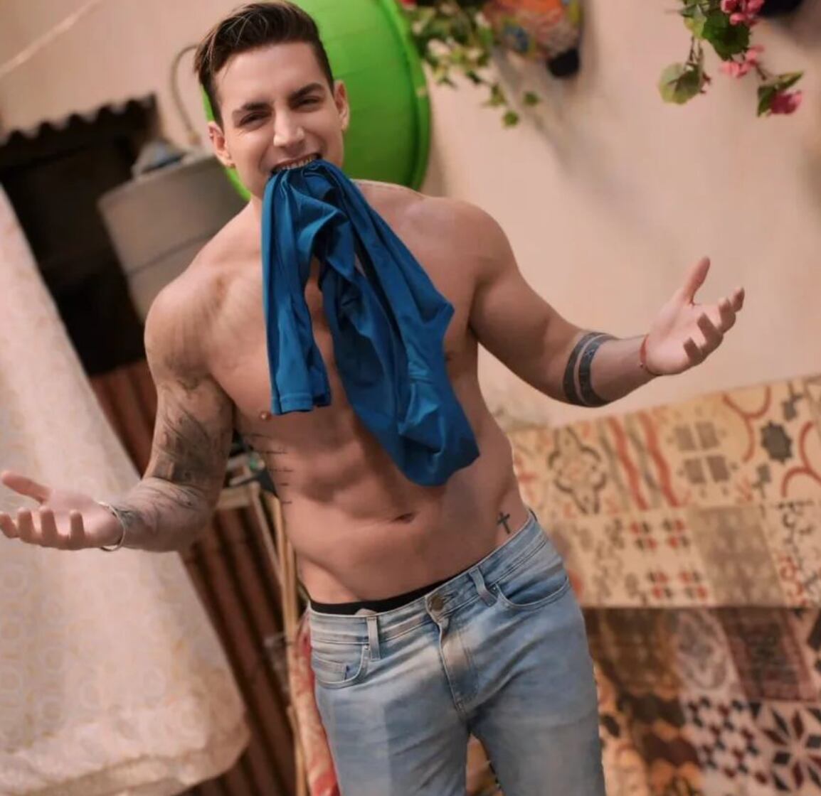 Agustín Fernández hará personaje mudo en Bola de locos