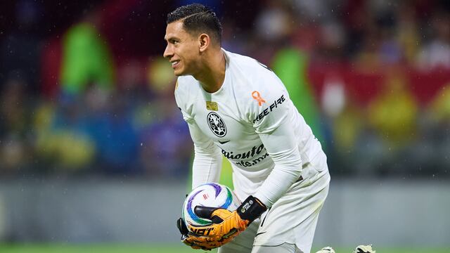 Luis Ángel Malagón con el América.