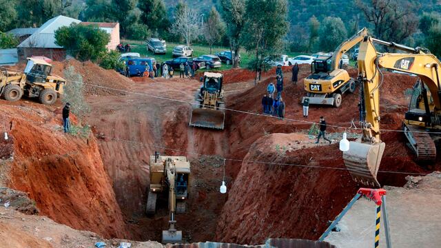 captura de video, niño de 5 años cayó en un pozo de más de 30 metros en Marruecos