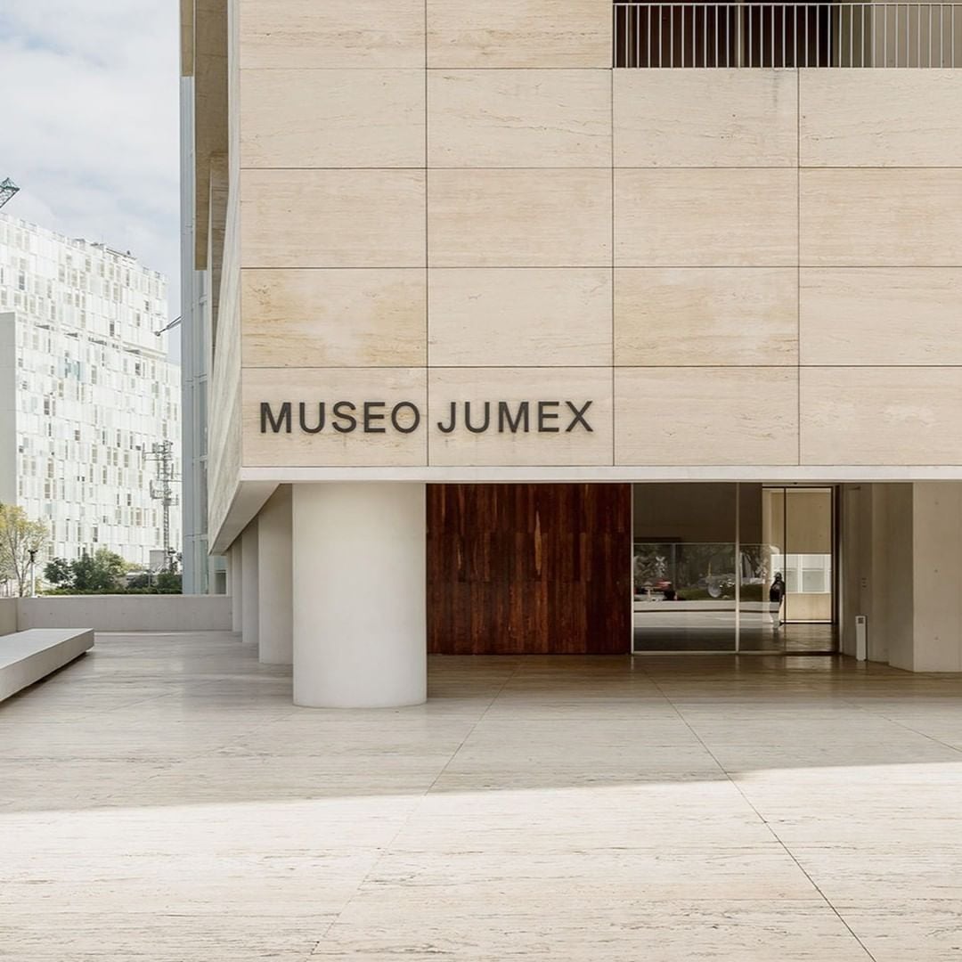 Museo Jumex ofrece la exposición 'Lovers' de Urs Fischer